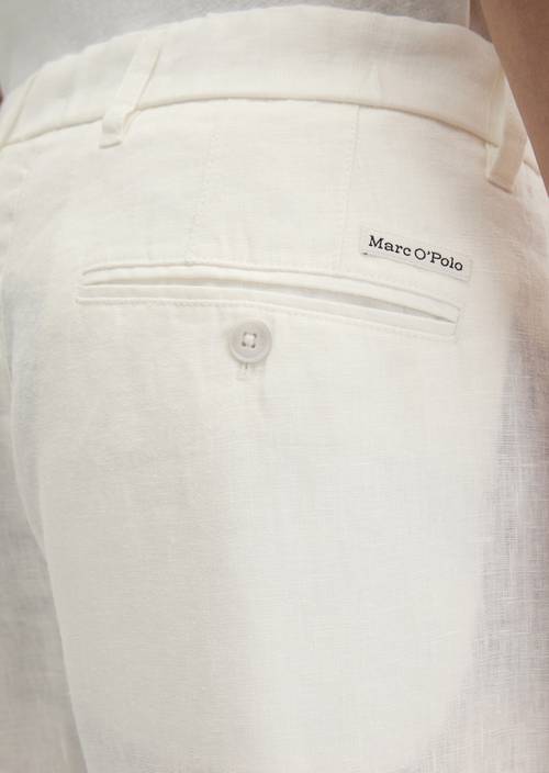Linnen broek model Osby joggerplooien Silky White in detailaanzicht