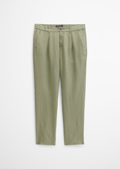 Linen pants model Osby jogger pleats — Avery Fern