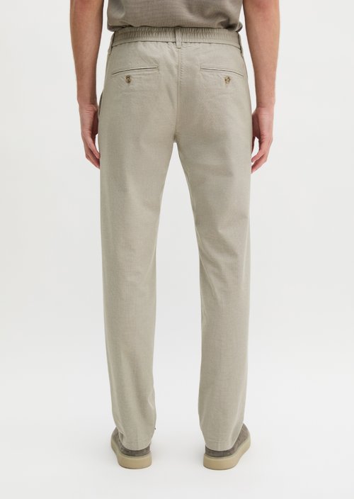Chino Model Stig Jogger pleats shaped — Light Beige