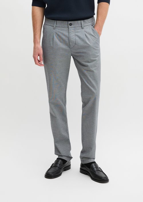 Chino Model Stig Jogger pleats shaped — Light Blue