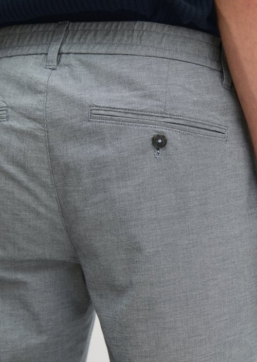 Chino Model Stig Jogger pleats shaped — Light Blue