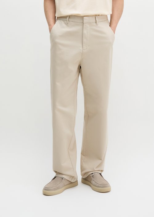 Chino model Mossbo wide — Light Oat