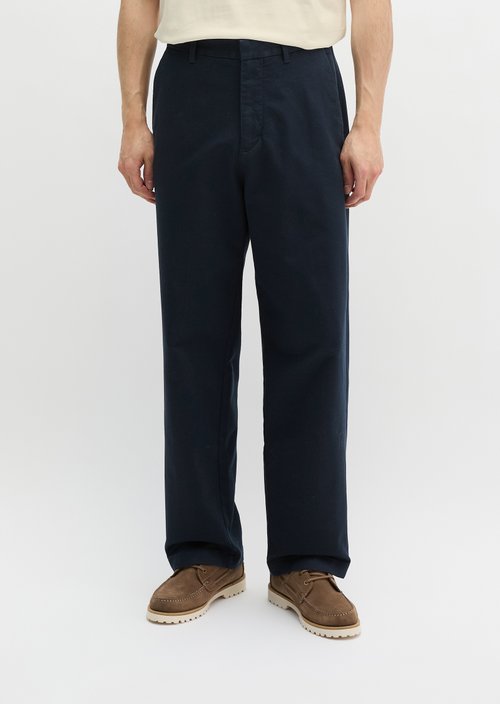 Chino model Mossbo wide — Dark Navy