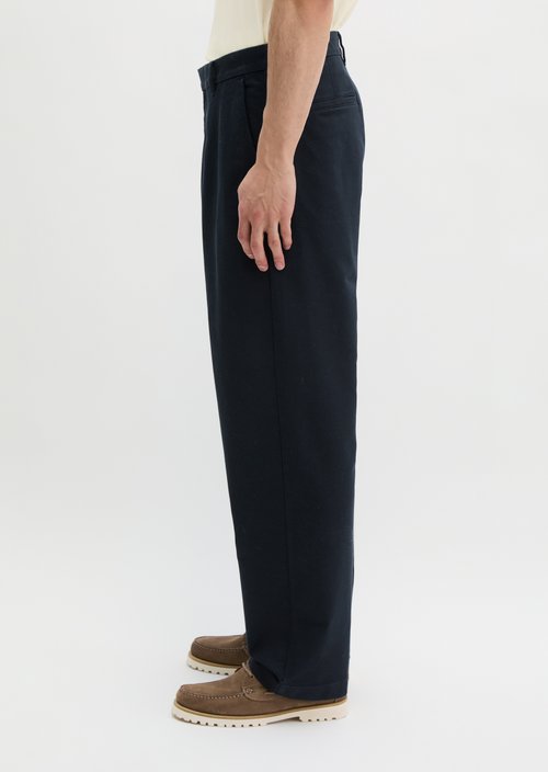 Chino model Mossbo wide — Dark Navy
