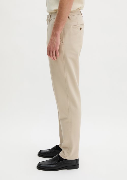 Chino model Morot Jogger tapered — Light Oat