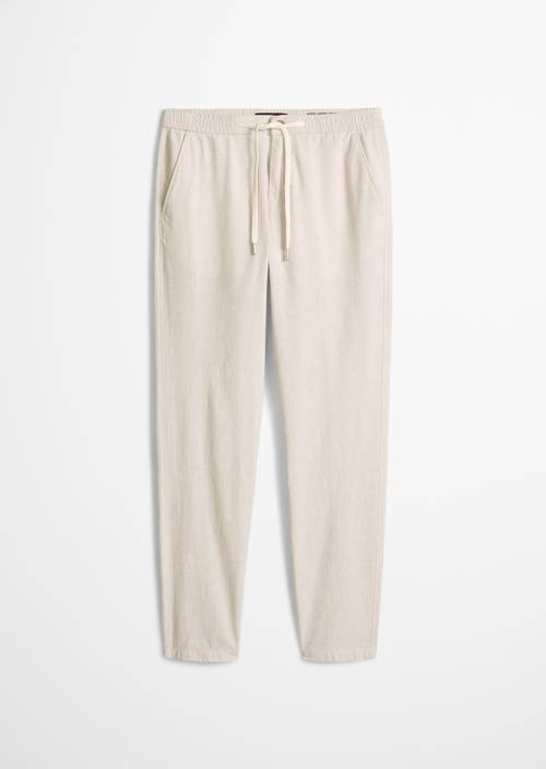 Pantalones modelo Morot Jogger tapered Light Beige en vista aislada sin modelo