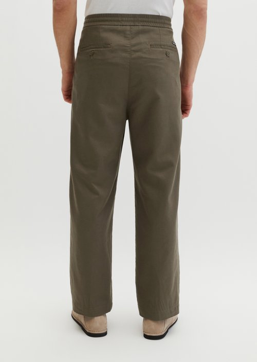 Chino Model Mossbo Jogger wide — Dark Nickle