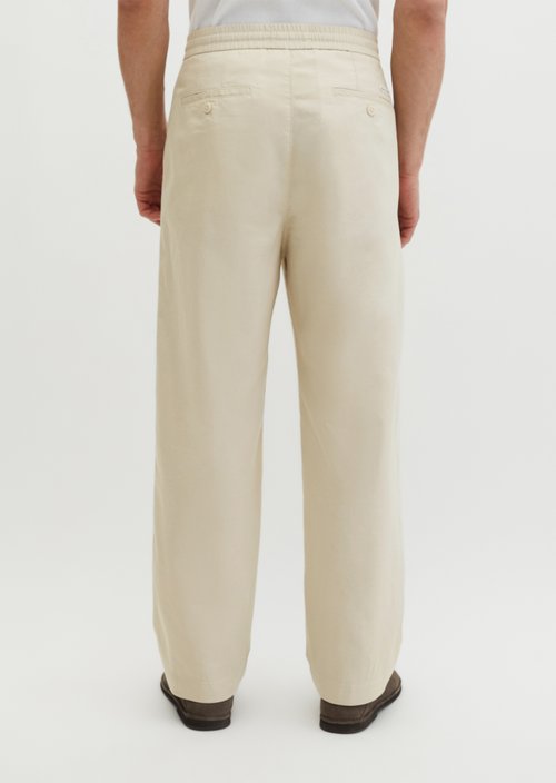 Chino Model Mossbo Jogger wide — Light Oat