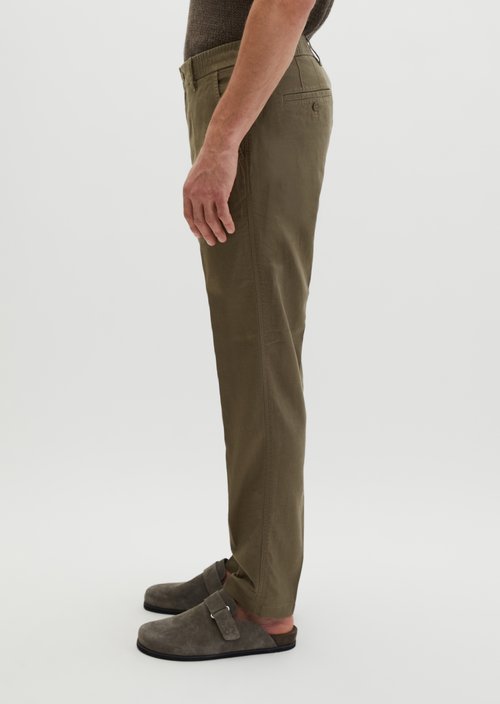 Chino Model Osby Tapered Joggers — Dark Nickle