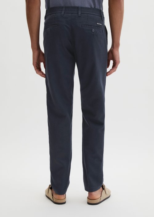 Chino Model Osby Tapered Joggers — Dark Navy (alternate view)
