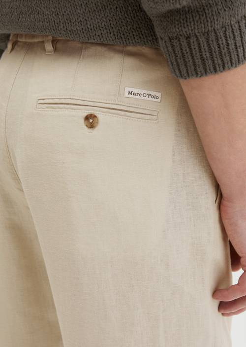 Linnen broek model Osby joggerplooien Grey Silk in detailaanzicht