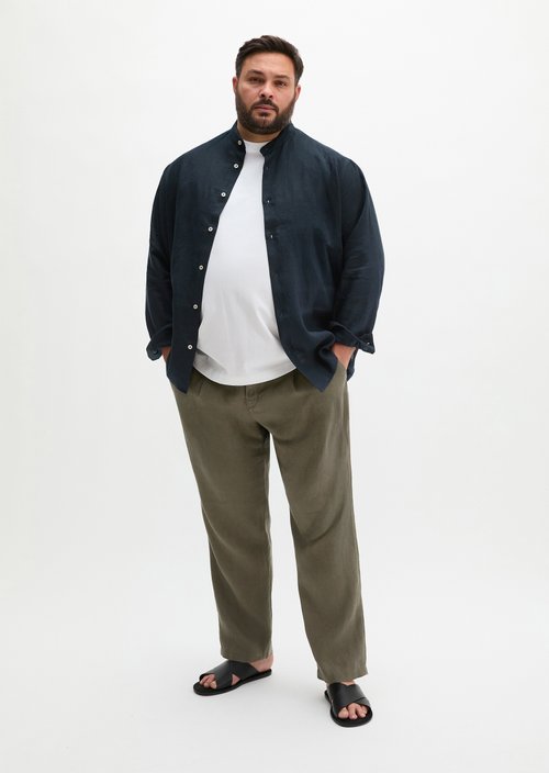 Linen pants model Osby jogger pleats — Dark Nickle