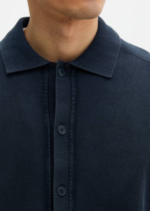 Camisa de punto regular Dark Navy en vista detallada