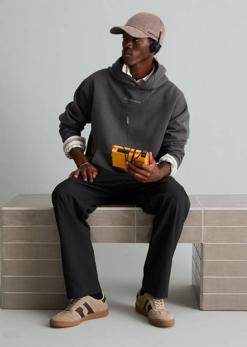 Hoodie relaxed Light Graphite in Frontalansicht