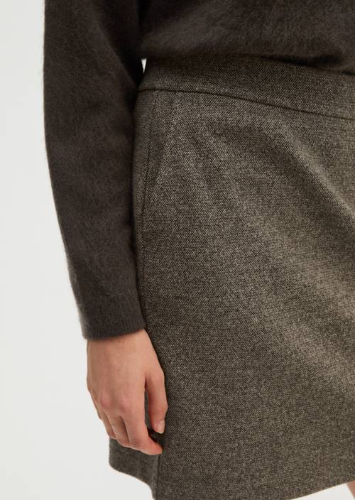 Tweed-Jerseyrock shaped Dark Brown in Detailansicht