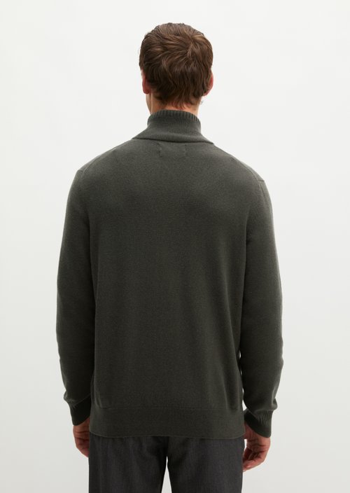 Regular-Fit Stand-Up Collar Cardigan — Wooden Earth