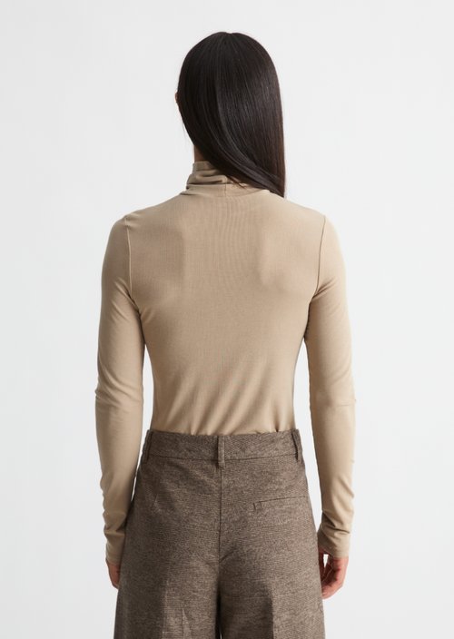 Slim-Fit Long-Sleeve Turtleneck — Earthy Taupe