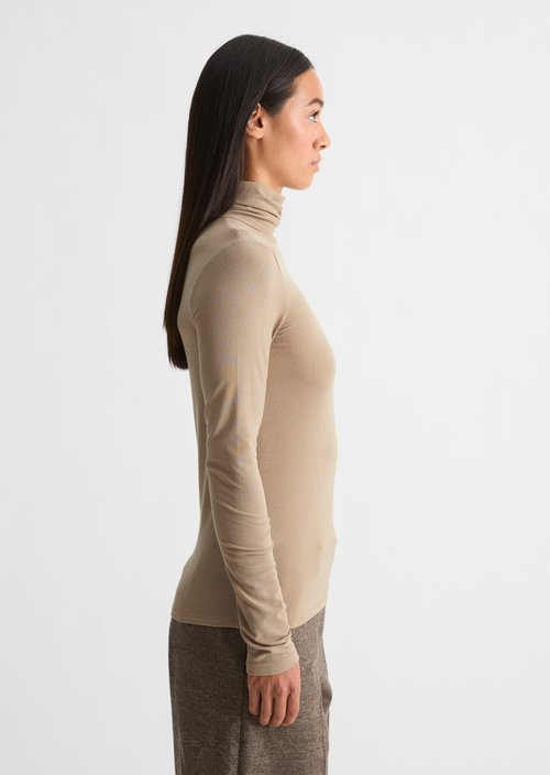 Slim-Fit Long-Sleeve Turtleneck — Earthy Taupe