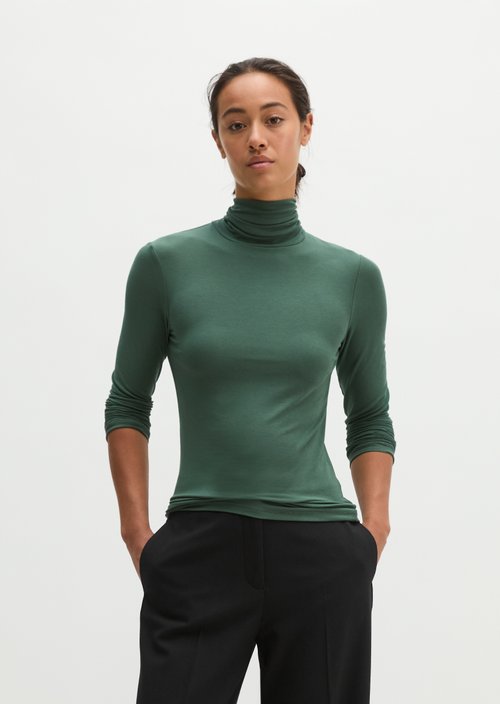 Slim-Fit Long-Sleeve Turtleneck — Quiet Pine