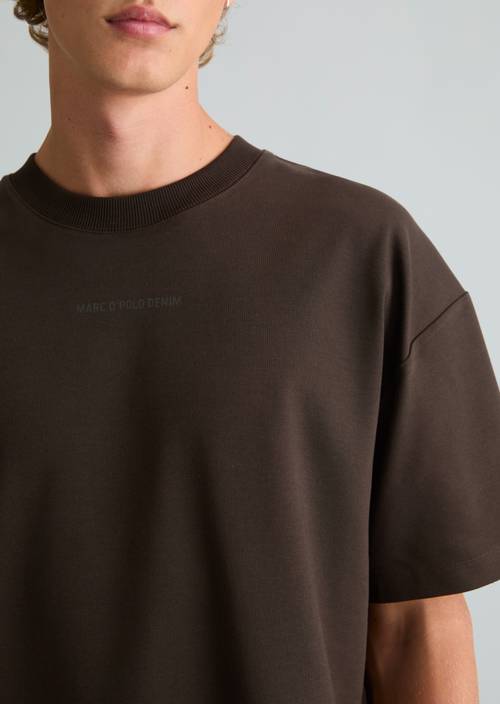 T-Shirt boxy Chocolate Brown in Detailansicht