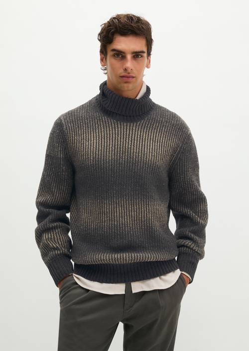 Rollkragen-Pullover regular Dark Beige in Frontalansicht