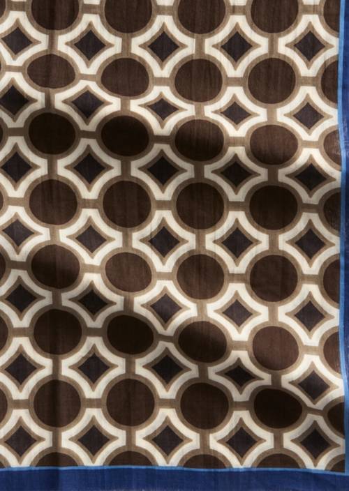 Schal mit Allover-Print Medium Brown in Detailansicht