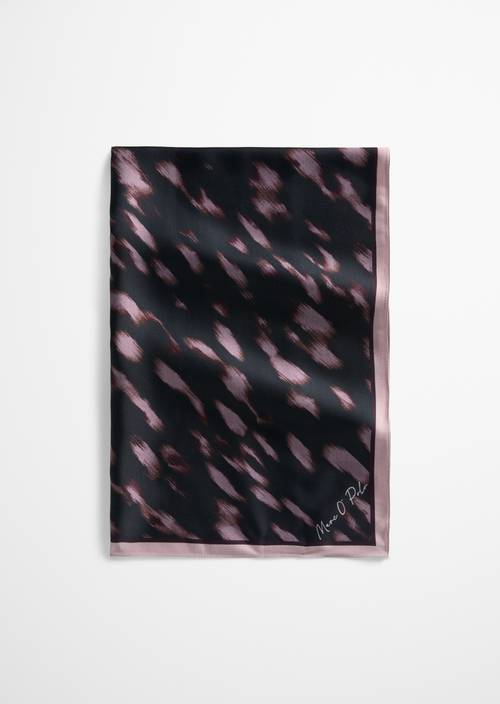 Foulard en satin Dark Pink en vue de face