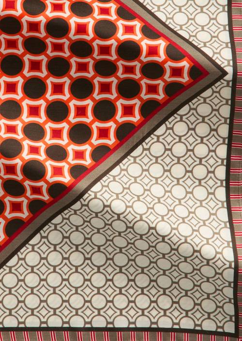 Foulard en satin Medium Orange en vue détaillée