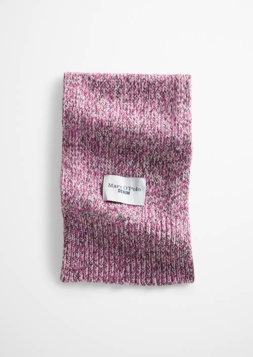 Gebreide sjaal Medium Pink in vooraanzicht