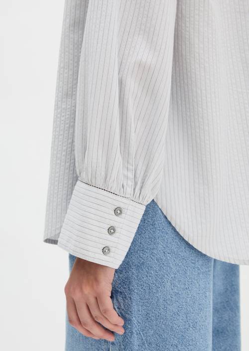 Blusa relajada de rayas Light Blue en vista detallada