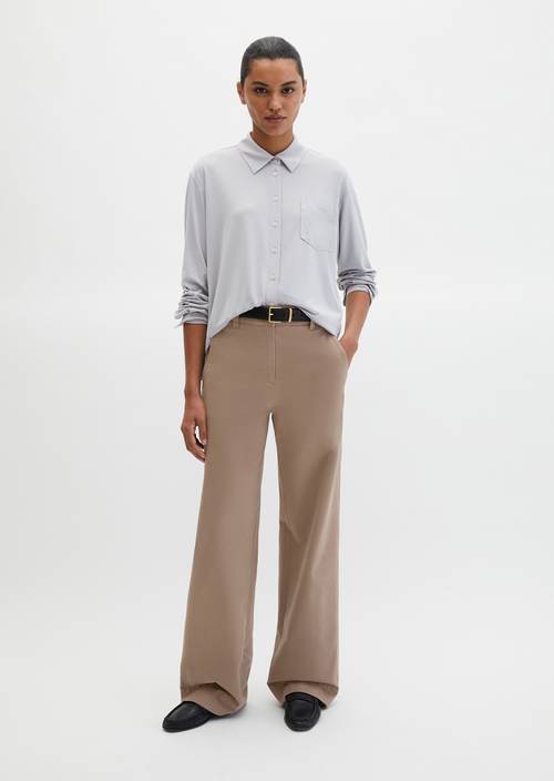 Blusa de jersey suelta Grey Horizon en vista frontal