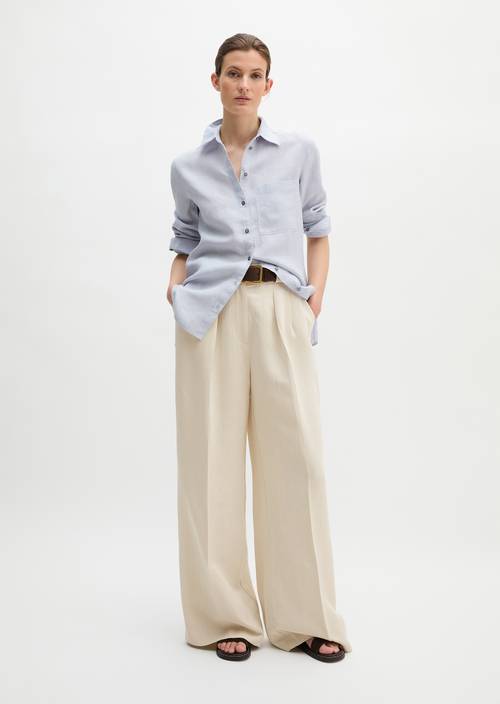 Leinen-Bluse regular Airy Blue in Frontalansicht