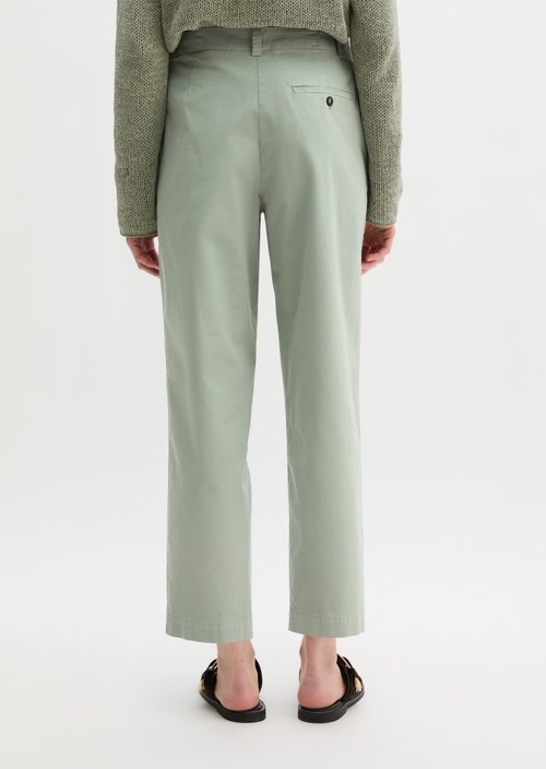Chino Model Rimka tapered — Fresh Sage (alternate view)