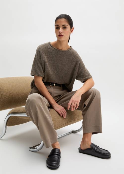 Kurzarm-Pullover oversize Chalky Brown in Frontalansicht