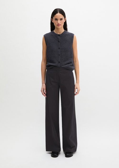 Sleeveless knitted vest regular — Blue Graphite