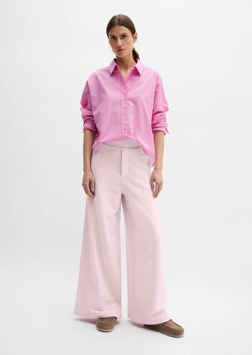 Sweathose relaxed garment-dyed Dried Rose in Frontalansicht