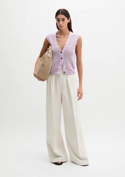 Ärmelloser Cardigan slim Dusty Lavender in Frontalansicht