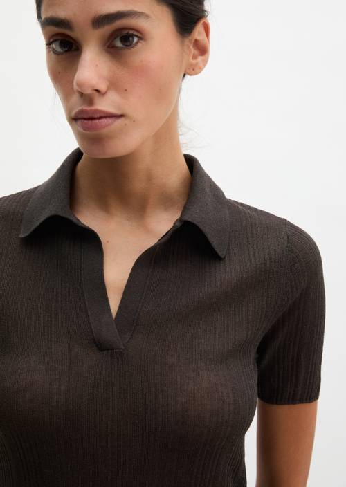 Ribbed knit polo slim Burnt Coffee in detail view