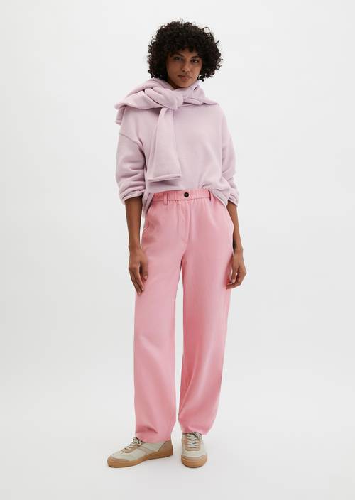 Pantalon modèle Minu barrel Medium Pink 7847 en vue de face