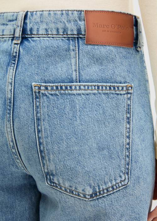 Vaqueros modelo Caya acampanados Light Blue en vista detallada