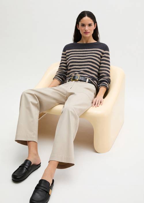 Bouclé-Pullover regular Dark Blue in Frontalansicht