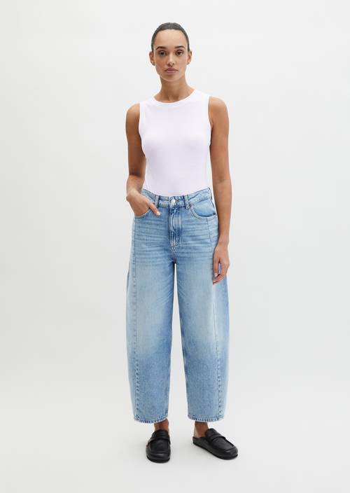 Jeans model Lara barrel cropped Light Blue in vooraanzicht