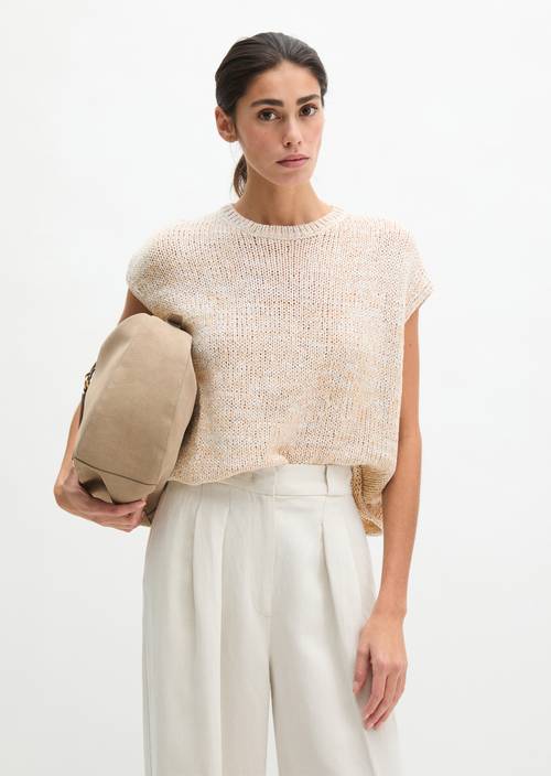 Oversized gebreide trui zonder mouwen Light Beige in vooraanzicht