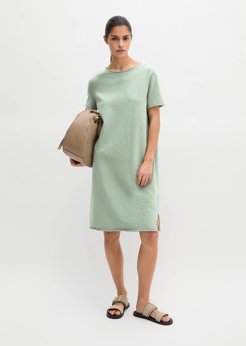 Losse gebreide jurk Fresh Sage in vooraanzicht