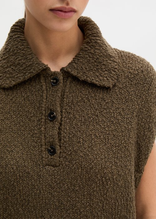Sleeveless polo sweater loose — Burnt Coffee Melange