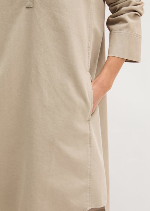 Relaxed shirt dress — Earthy Taupe