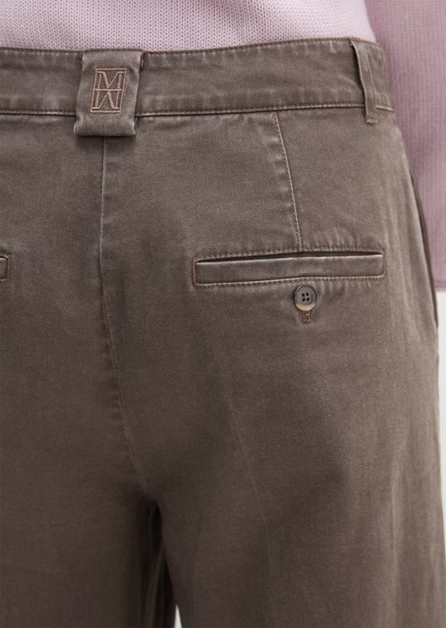 Trousers model Margo wide — Chalky Brown