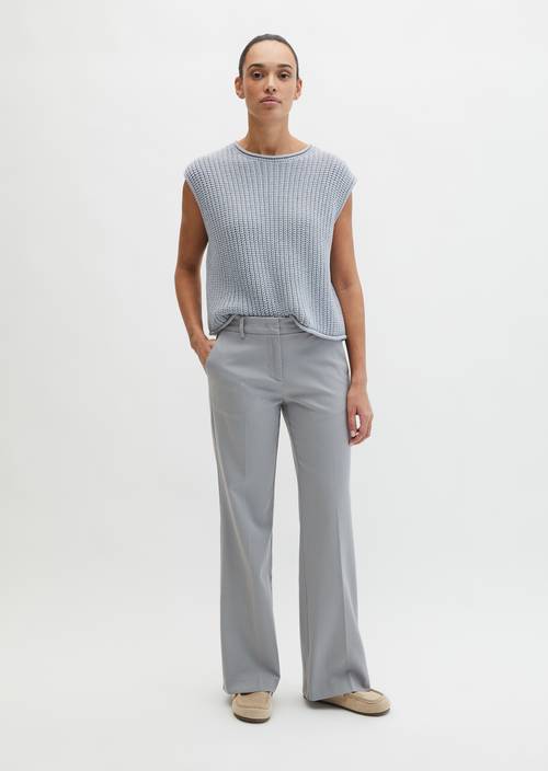 Hose Model Marthe flared Grey Horizon in Frontalansicht