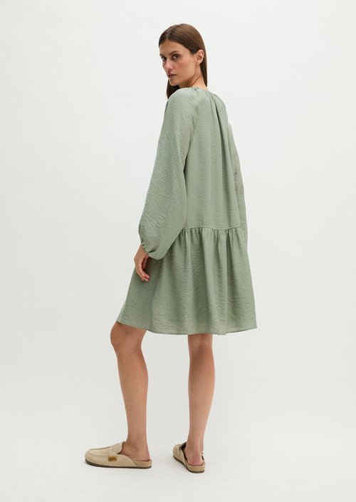 A-shape crinkle dress — Fresh Sage