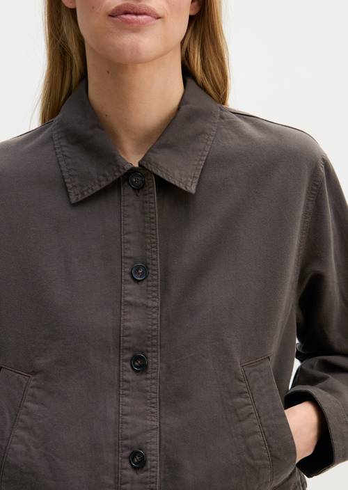 Indoor jacket A-Shape Burnt Coffee in detail view